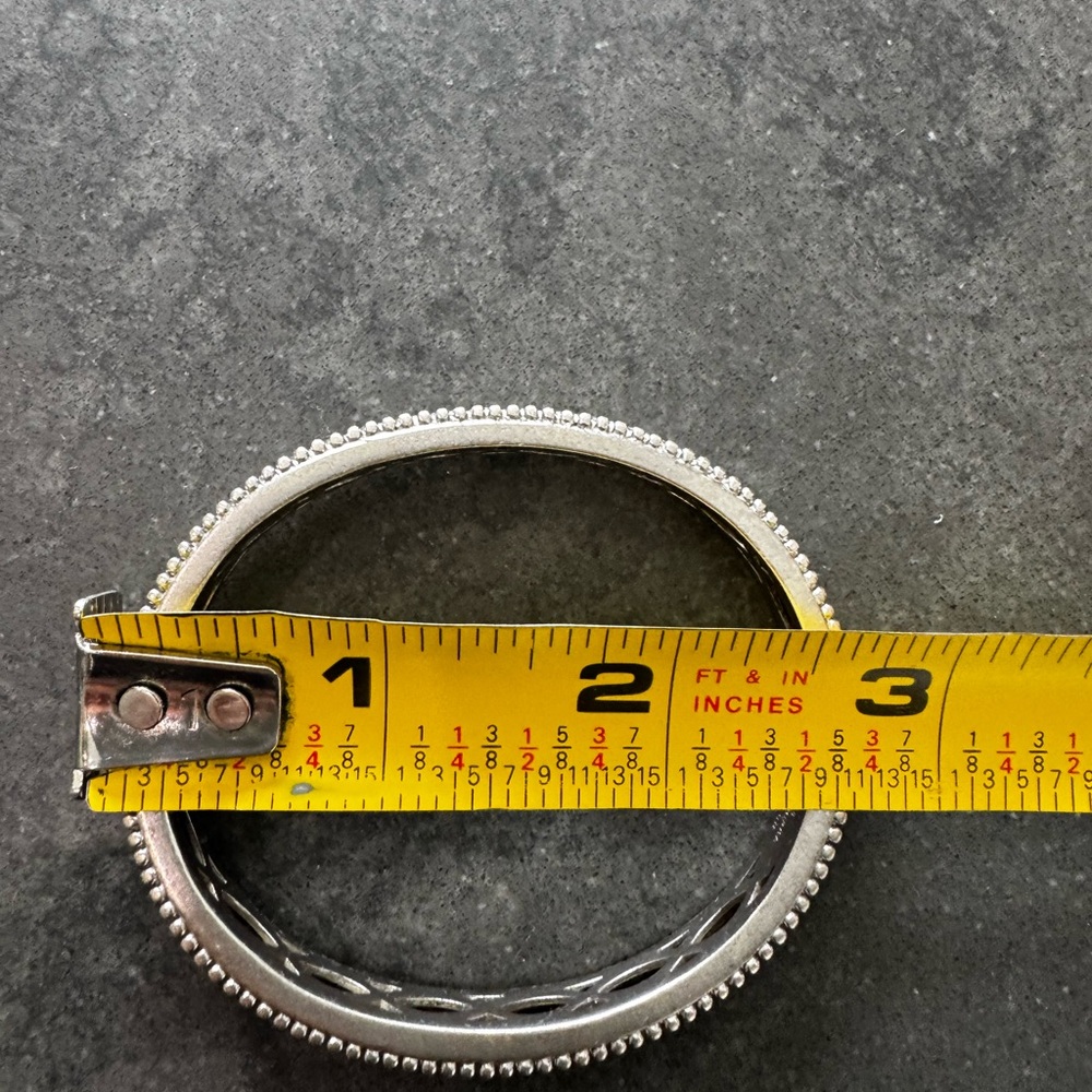 Judith Ripka Twisted Silver Bracelet - Picture 13 of 16